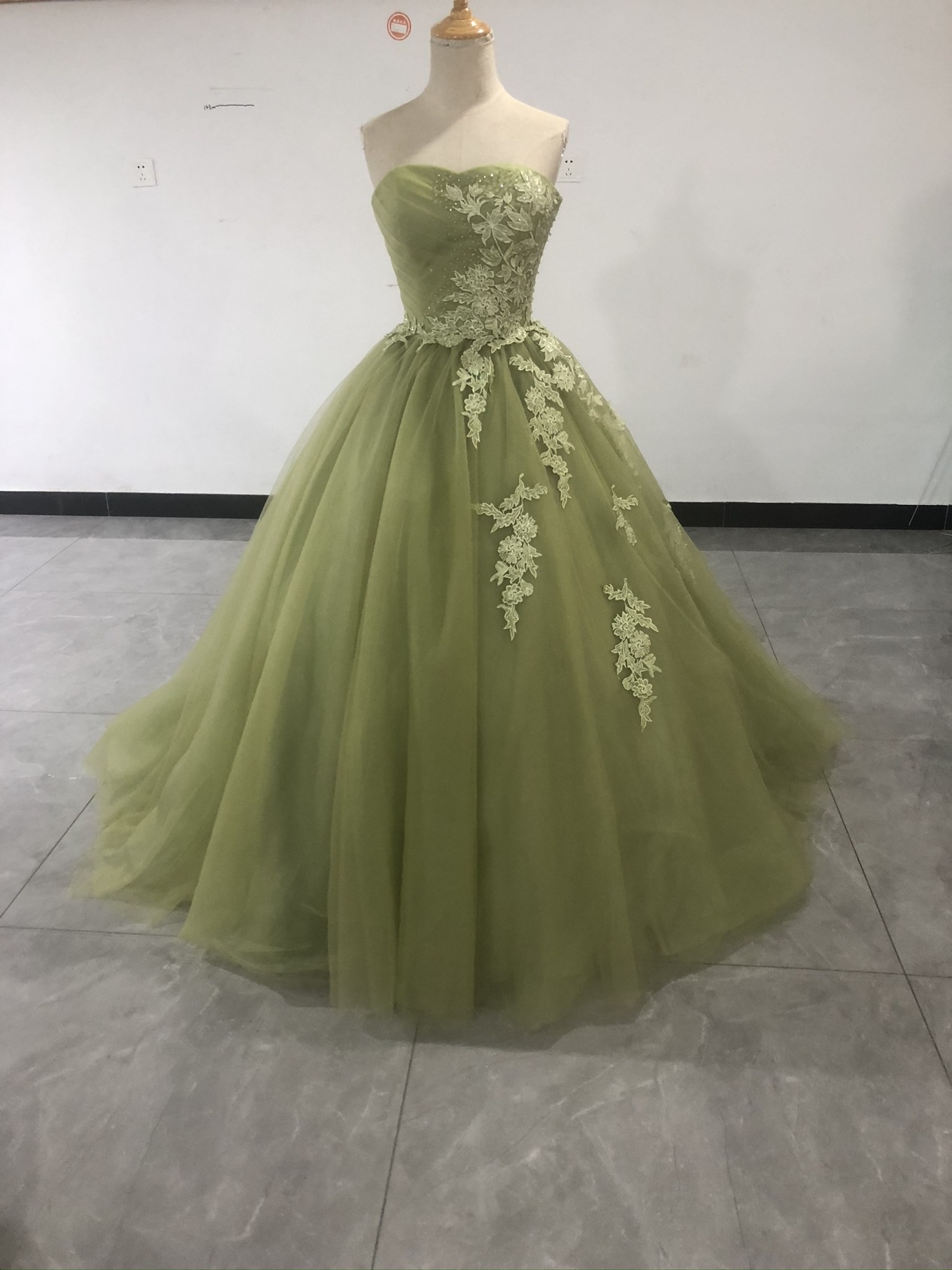 エレガント グリーン カラードレス ベアトップ 繊細レース 花嫁/二次会