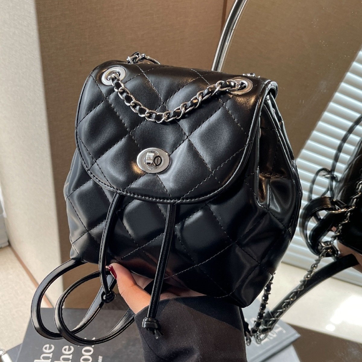 りょう格子 リュック 手提げバッグ バックパック かたかた掛け ハンドバッグ 大容量トートバッグ 収納袋 バッグ