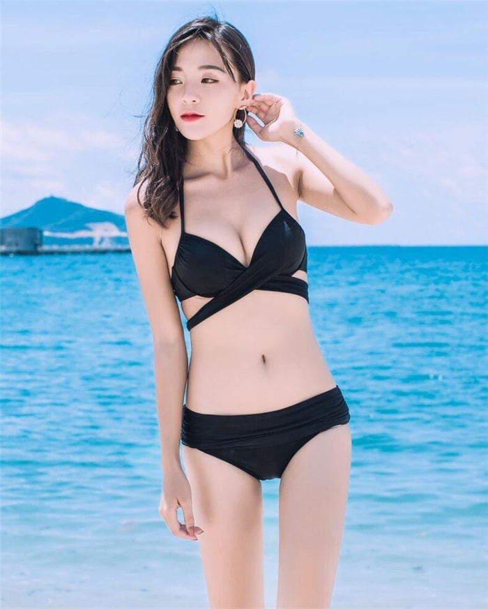 4145.セクシーなクロスビキニ（ブラック）2019 春夏 海 プール BBQ 大人 無地