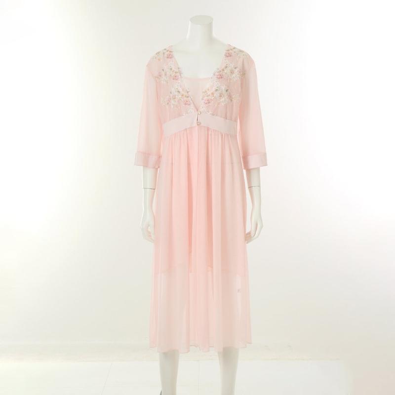 春のメインガウンセット[WGNC261A/WGNC261B]