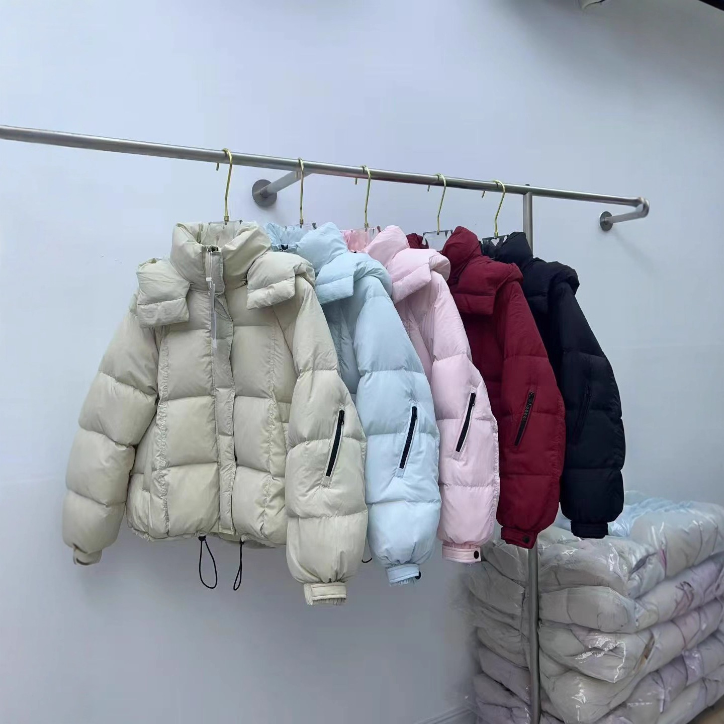 新しい冬用ダウンジャケットパフホワイトダックダウンレディースフード付きパファージャケット小柄ファッショナブル厚手トレンディ