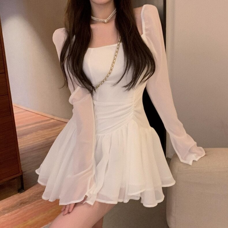 ワンピース　膝丈　膝上　クロップド　シャツワンピース　ｔシャツワンピース　ショート丈　Aライン フリル　ワイド　オーバーサイズ　キレイ目　カジュアル　韓国　シンプル　大人可愛い　セクシー　エレガント