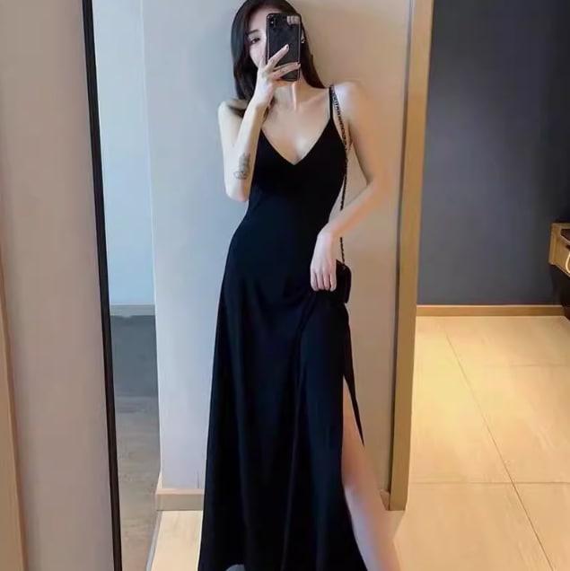 レディース ワンピース ロング マキシ 袖なし ノースリーブ Vネック Aライン 背中開き 裾ワイド サイドスリット きれいめ シンプル おしゃれ かっこいい こなれ感 存在感 無地 夏 お出かけ