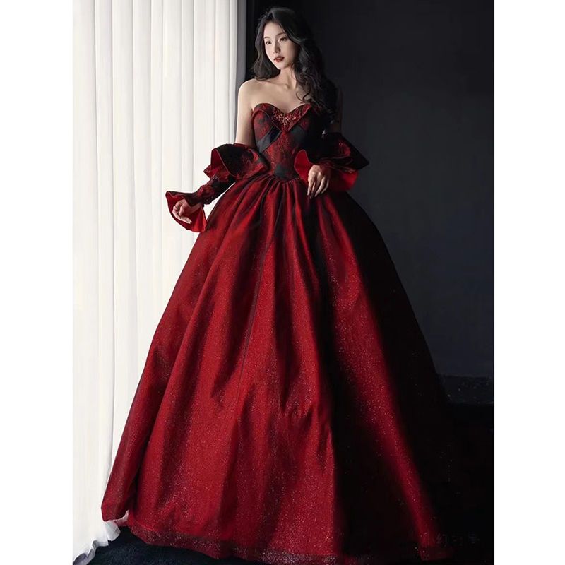 チューブトップ トースト ドレス 花嫁 結婚式 婚約 赤 ヘップバーン スタイル イブニング ドレス 女性 スタイル 秋と冬