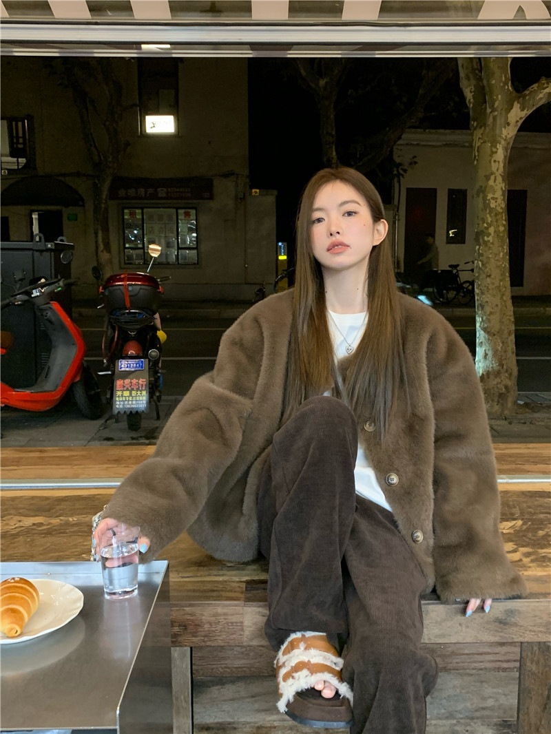 秋冬防寒 あったかアウター 韓国風コートスタイルアップ かわいい ブルゾンファー付きファッション系裹起毛大人ゆったりカジュアルストリートサイズレディースムートン襟エコゆるダボ シルエット学生通学丈