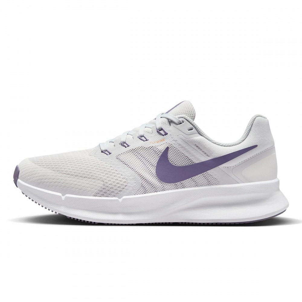 ナイキランスウィフト 3 DR2698-010