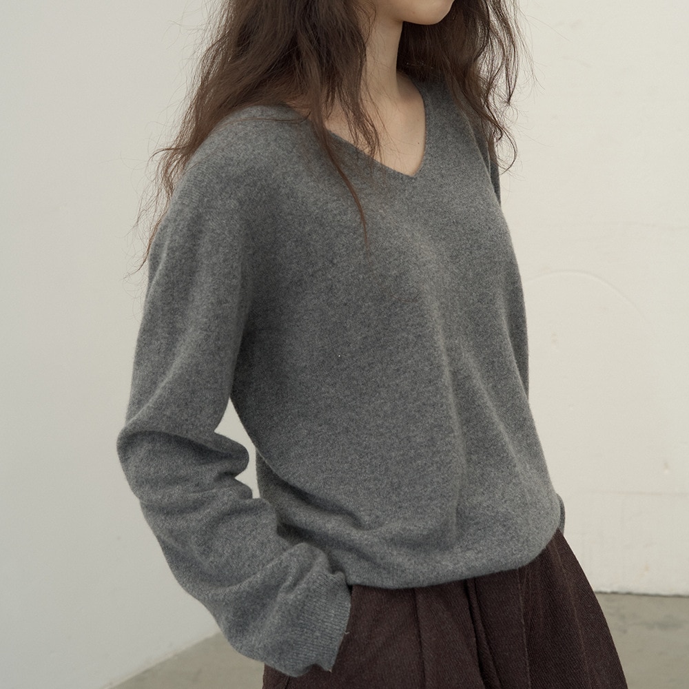 100%ウールのシームレスですぐに着られるベースレイヤートップ秋冬新作スタイルレディースVネックプルオーバールーズニットインナーウェア