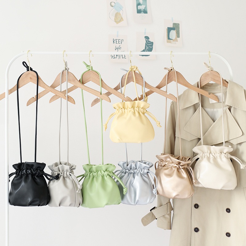 ショルダーバッグ ミニバッグ 巾着バッグ 携帯ポーチ 小物入れ 可愛い レディース アパレル カジュアル 韓国 ファッション 雑貨 かわいい おしゃれ 北欧 送料無料 [K] (T)