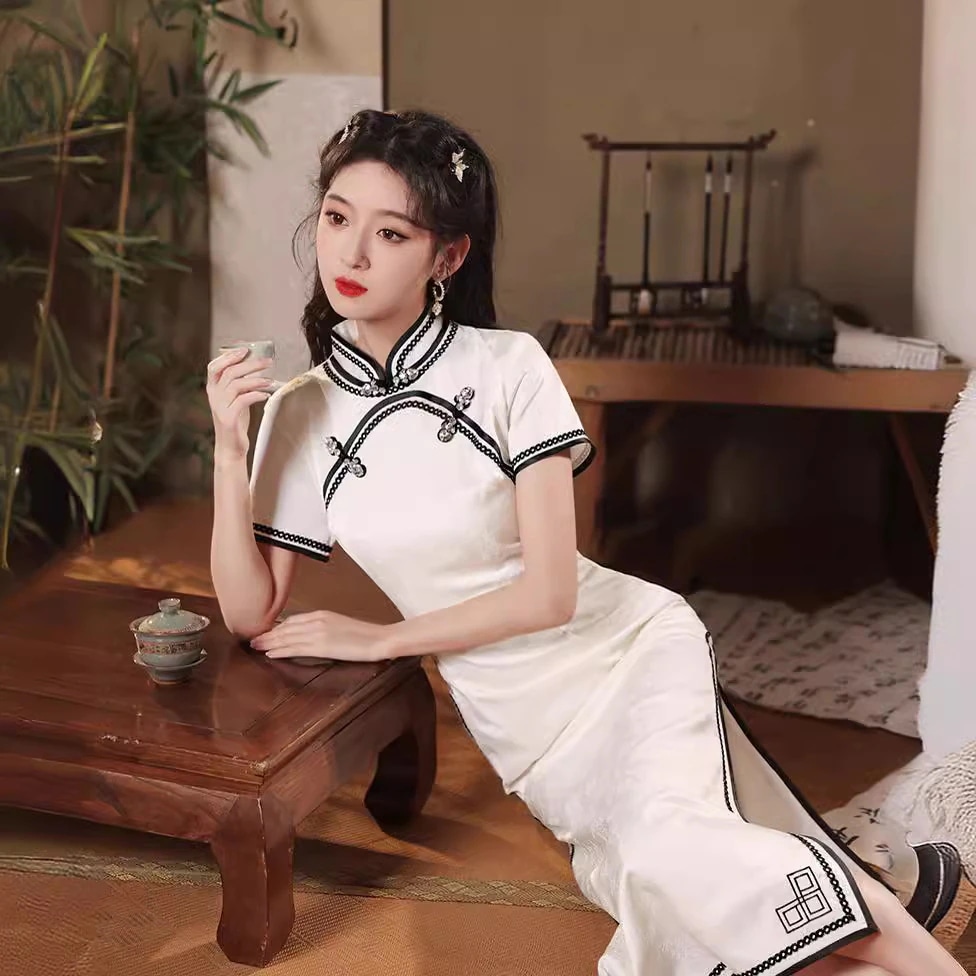 2024春夏改良チャイナドレスヤングスタイルロングスリム新風デイリーチャイナドレス工場