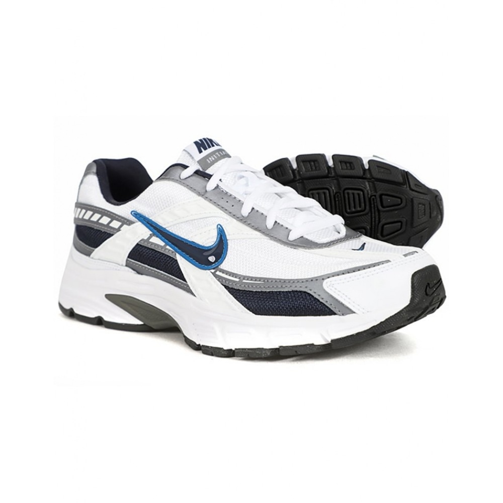 ナイキランニングシューズイニシエーター