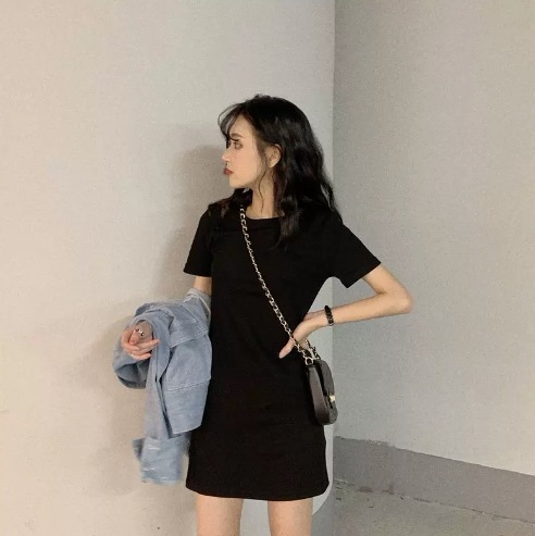 Tシャツワンピース ワンピース デート ミニ丈 袖あり 半袖 ラウンドネック 襟なし ストレート ハイウエスト かわいい シンプル カジュアル おしゃれ お洒落 かっこいい こなれ感 ラフ ラブリー 6,623円