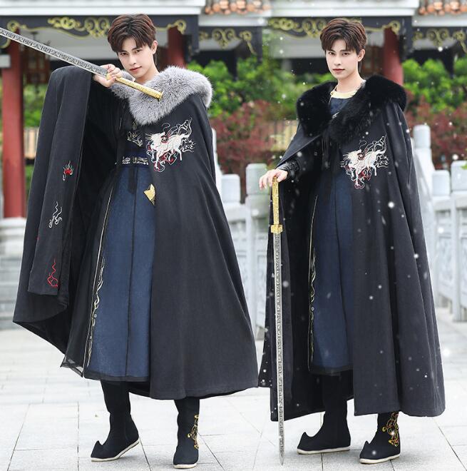 マント チャイナ服 メンズ 中華 コート ロング丈 オーバーサイズ ファー マント 漢服 中華衣装 華流 コスプレ衣装 秋冬向け 暖かい 黒 麒麟刺繍 華流 舞台 ステージ衣装 ハロウィン イベント