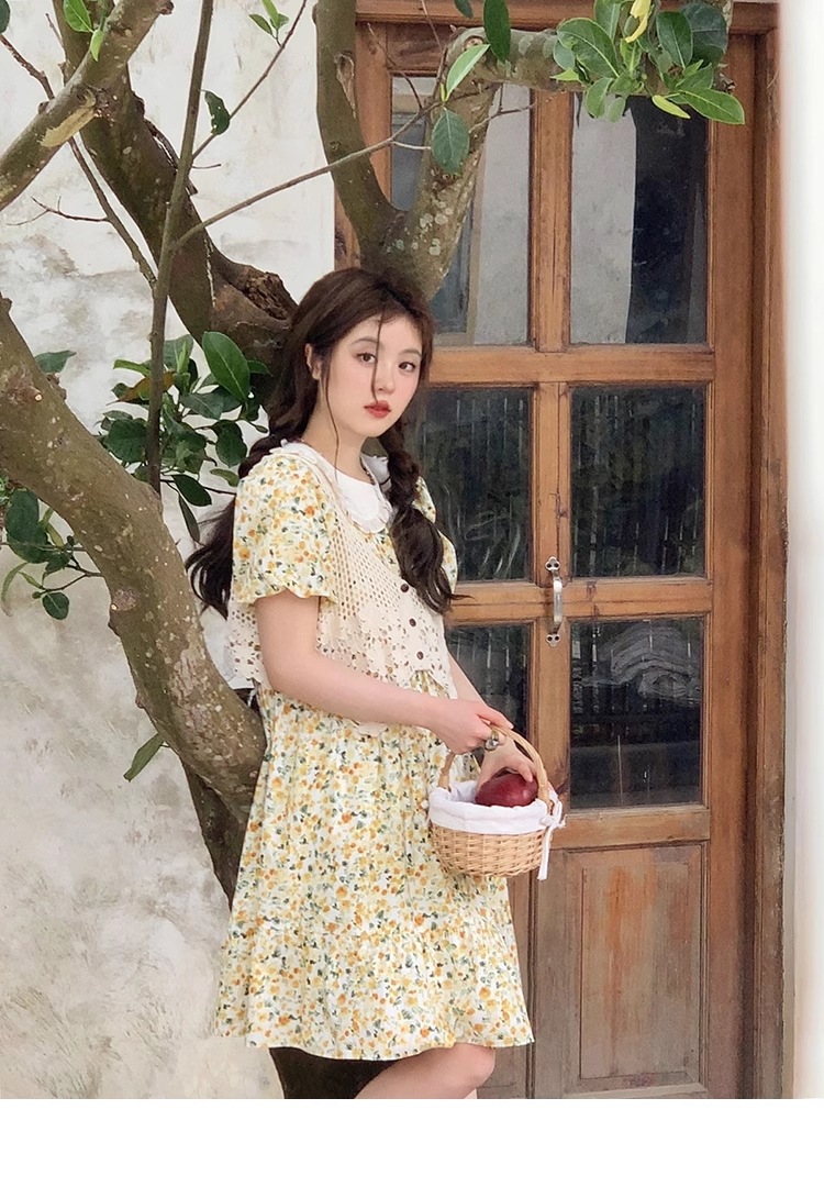 プラスサイズ 婦人服 花柄 ニット ベスト 夏 甘い スーツ スカート 個性的 ワンピース ミニ ミニ丈 ショート ショート丈 袖あり 半袖 襟付き かわいい 大人可愛い 大人 上品 おしゃれ お洒落