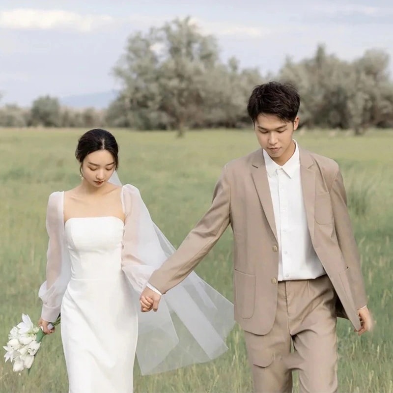 ワンピースドレスドレス白いシンなスリムフィットとスリムな花嫁の外出ティアラテールサテンドレス