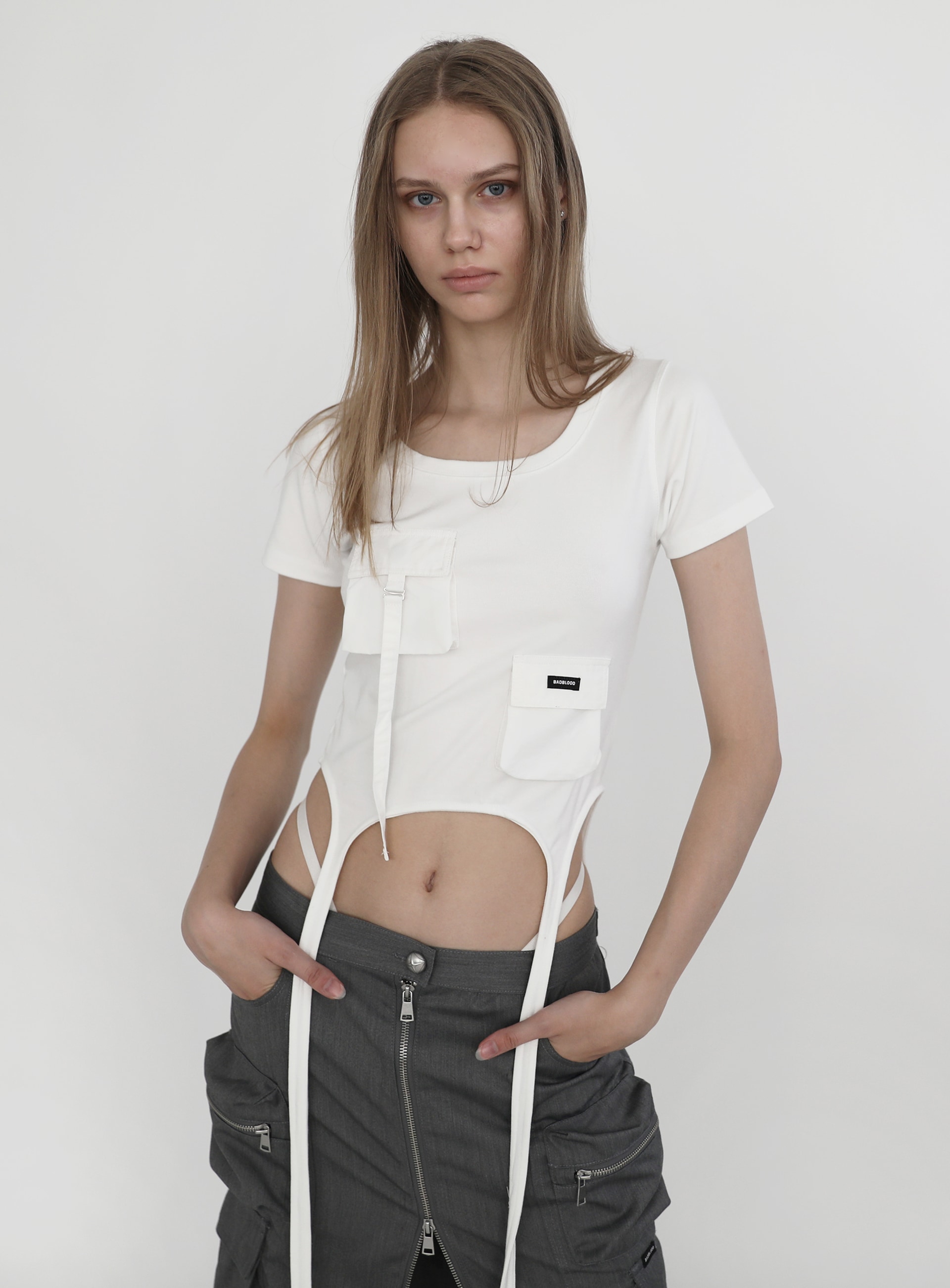 【BADBLOOD】 JERSY GARTER CROP SHORT SLEEVE : WHITE