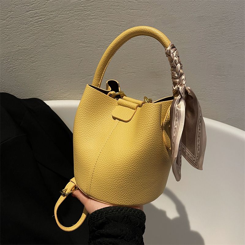 25新作 韓国 ファッション トートバッグ 韓国 レディ ース 大容量 バ ッグ 通勤 レザーバッグ キャリーバッグ 防水 レザー 肩かけバッグ ミニバッグ ショルダーバッグ 今も人気ミニバッ