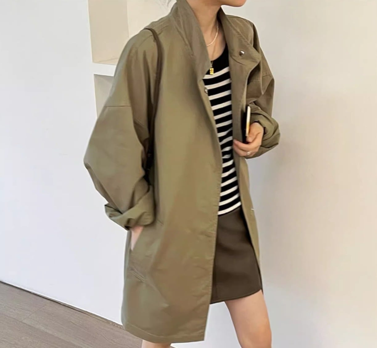 ウインドブレーカー 上品 大人 きれいめ 春コート韓国 レディース オルチャン アウター スタンドカラー アーミーグリーン フレア セミフレア ワイド 春 秋 10代 20代 30代 40代