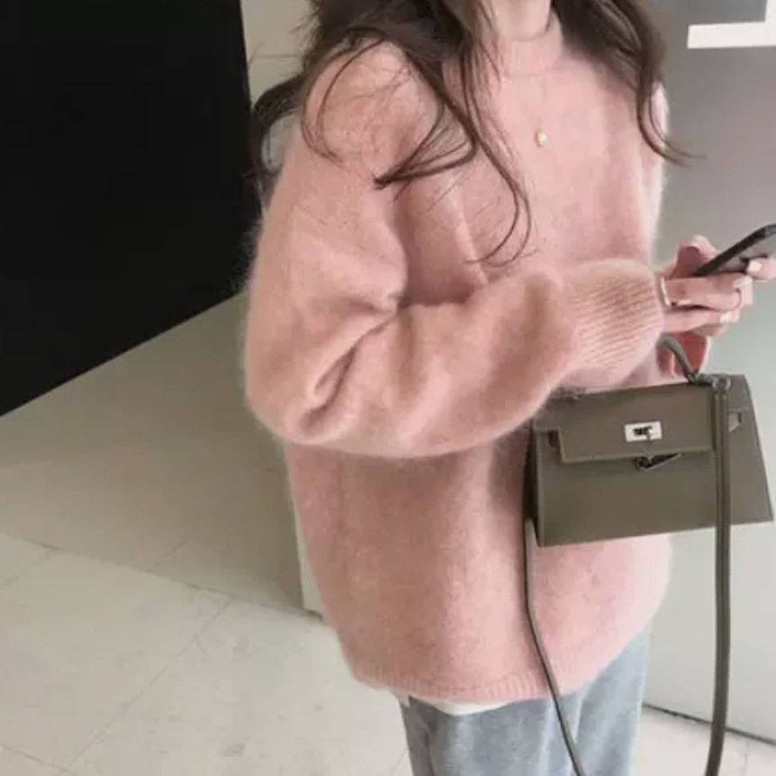 トップス カットソー セーター 袖あり 長袖 レディース 個性的 大人 可愛い きれいめ シンプル カジュアル 上品 おしゃれ 主役級 存在感 春 秋 冬 10代 20代 30代 もこもこ デート