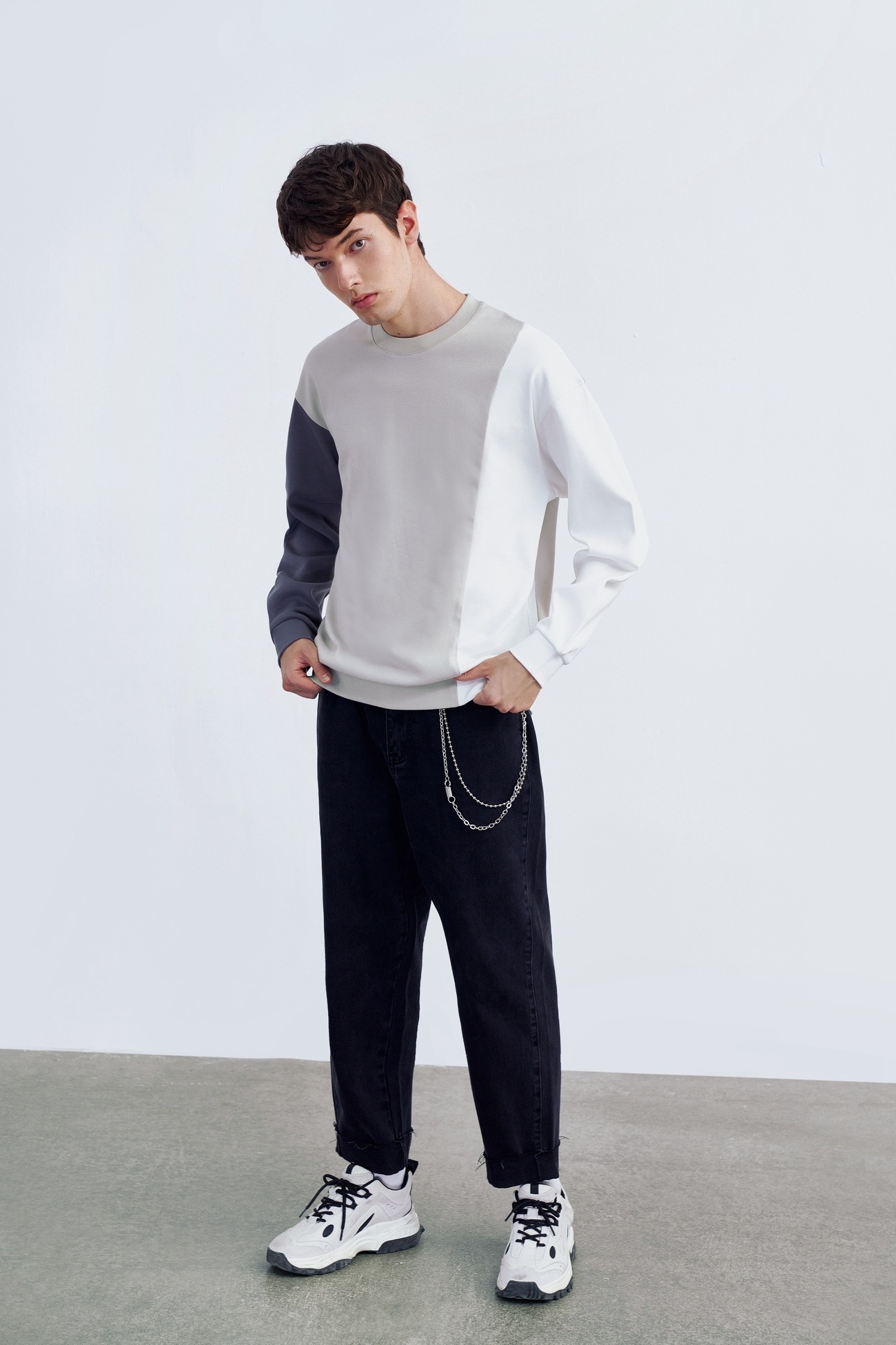 春 紳士服 トレンド 配色 コットン ゆったり プルオーバー Tシャツ スタイリッシュ シンプル カーキグレー S M L トップス Tシャツ シャツ 白シャツ 白トップス 袖あり 長袖 きれいめ