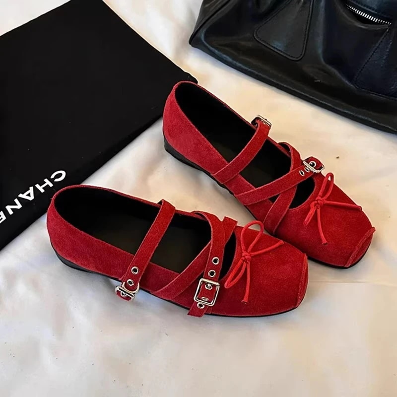 5cmの隠しヒールスクエアトゥリボンバックルシルバーソールを備えた女性に なソフトレザーのメリージェーンシューズ