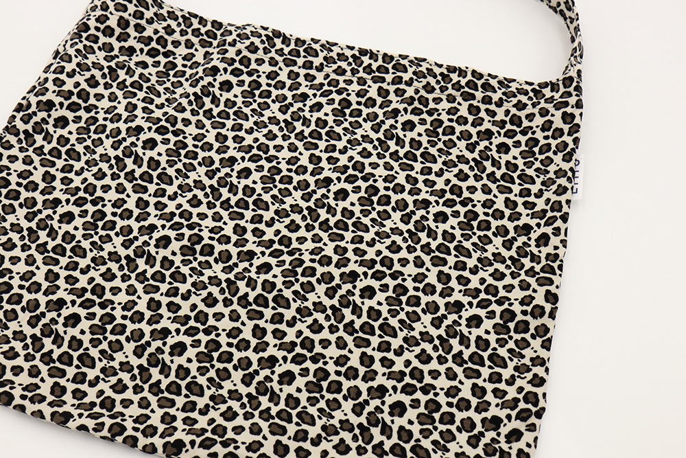 イミス LEOPARD CORDUROY ECO BAG