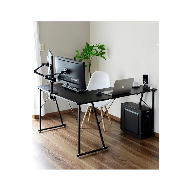 即納：山善(YAMAZEN) デスク (L字デスク) 2口コンセント付き 耐荷重70kg 脚元ひろびろ pcデスク パソコンデスク 幅110×奥行130×高さ70cm 組立品 ブラック/シャイニーブラ