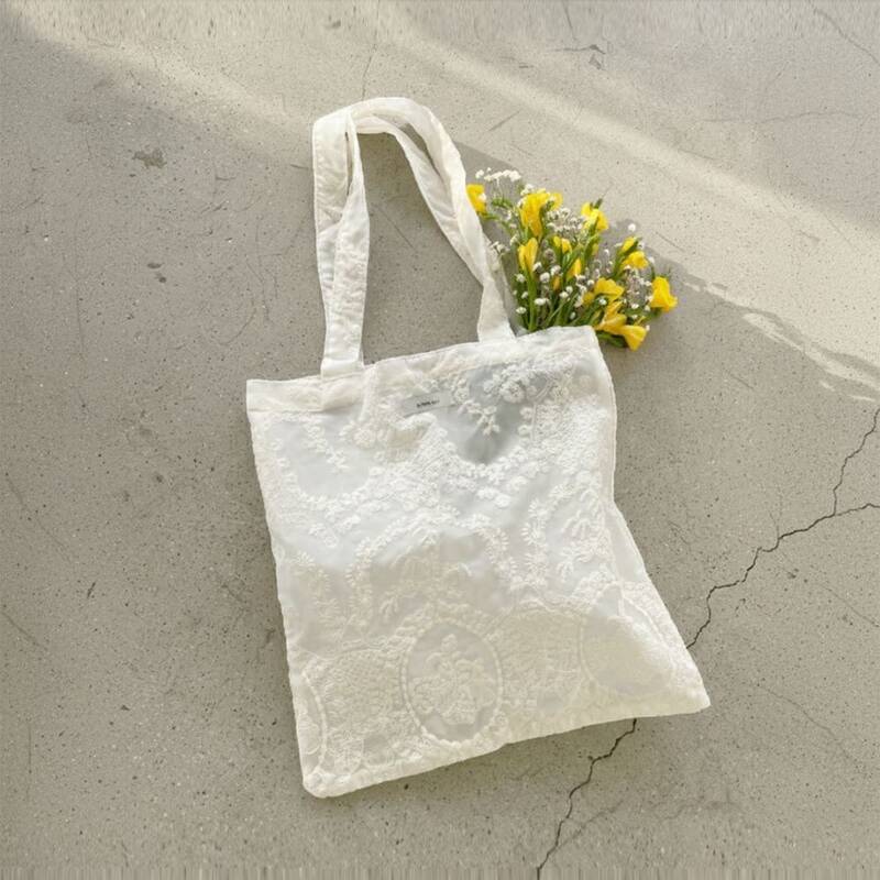ブルーム・ジャカード・トートバッグ - アイボリー