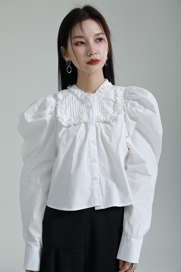 ブラウス シャツ 長袖 スタンドカラー フリル パフスリーブ ビブカラー コットン ガーリー シンプル ショート丈 ハイネック ノーカラー 春 TKOR0025