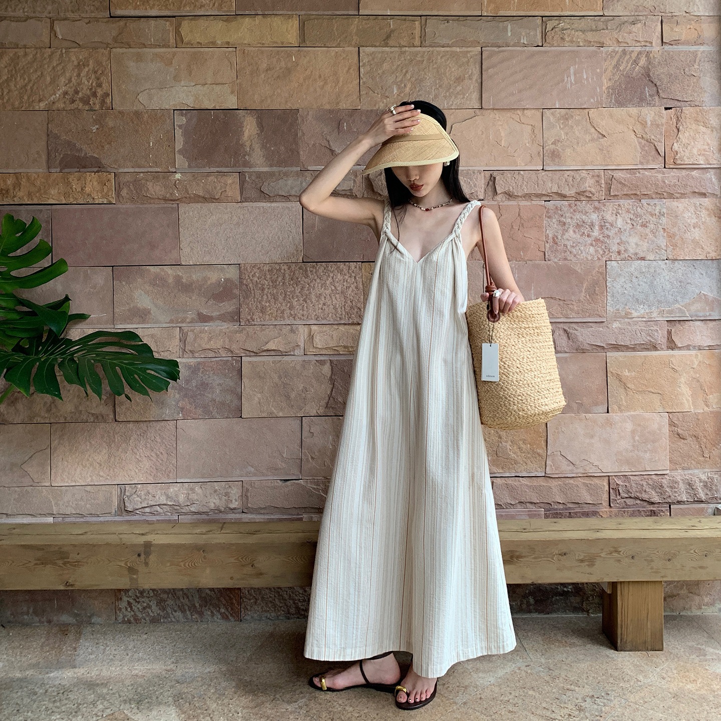 トレンドドリームdt Etolie夏休みツイスト編み込みvネックサスペンダーカジュアルストライプノースリーブワンピースロングスタイル