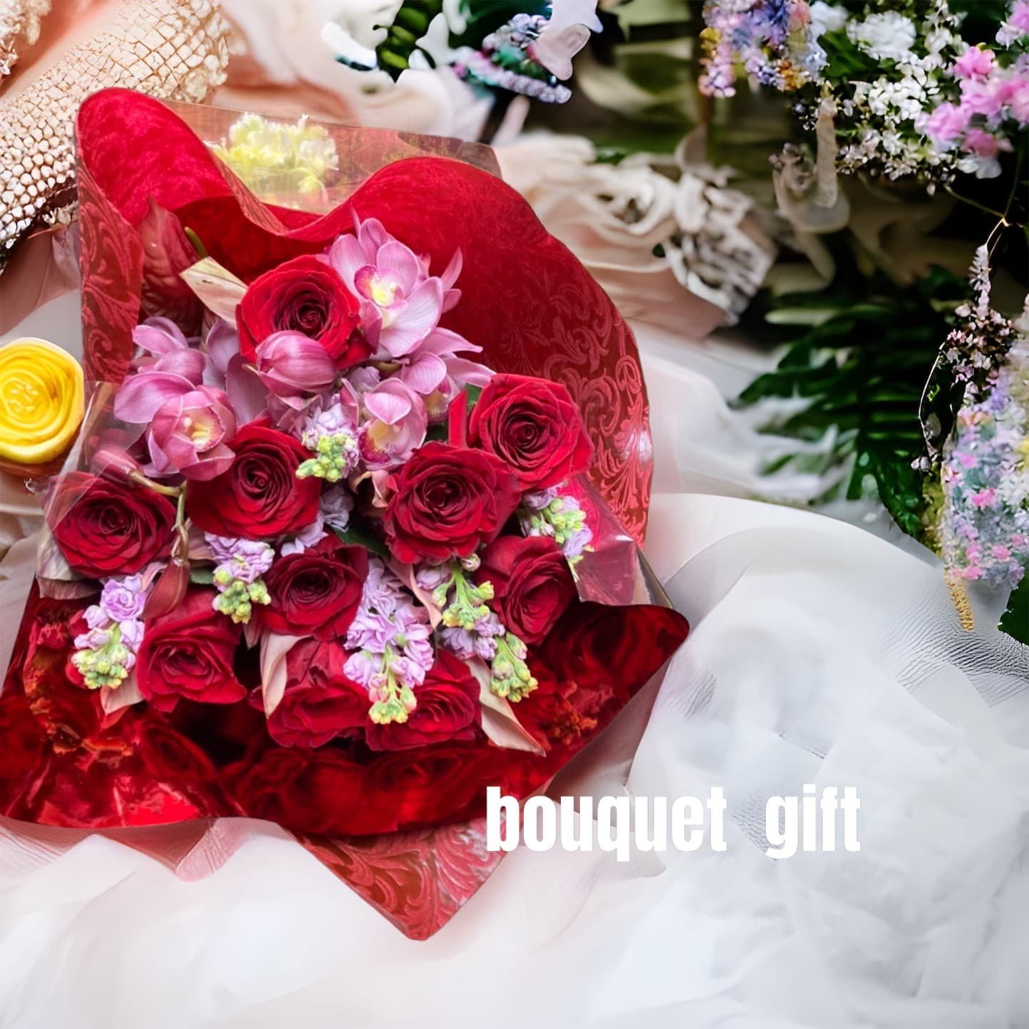 お誕生日赤バラメイン花束R-18