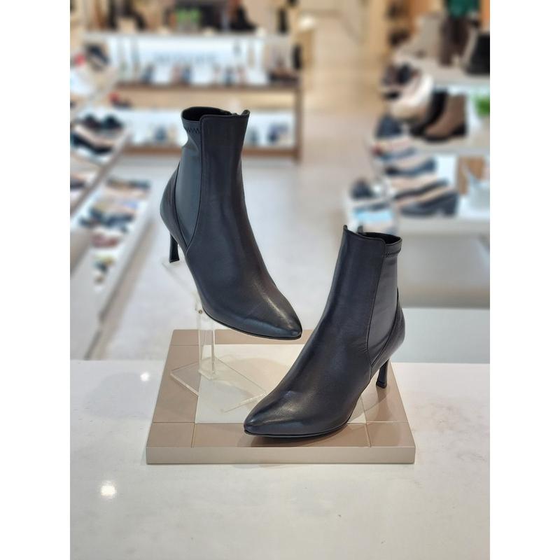 【始興店】女性 굽7センチ スパン ポインテッド トゥ アンクル ブーツ (712446013)