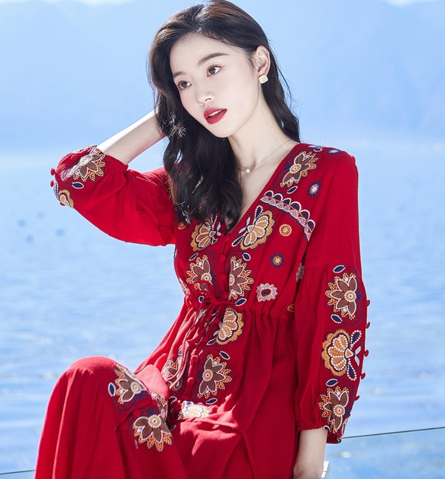 ワンピース デート ロング丈 長袖 コットン リゾート 刺繍 可愛い きれいめ 上品 おしゃれ かっこいい 可愛い ラブリー キュート ガーリー クール モード系 セクシー エレガント 存在感