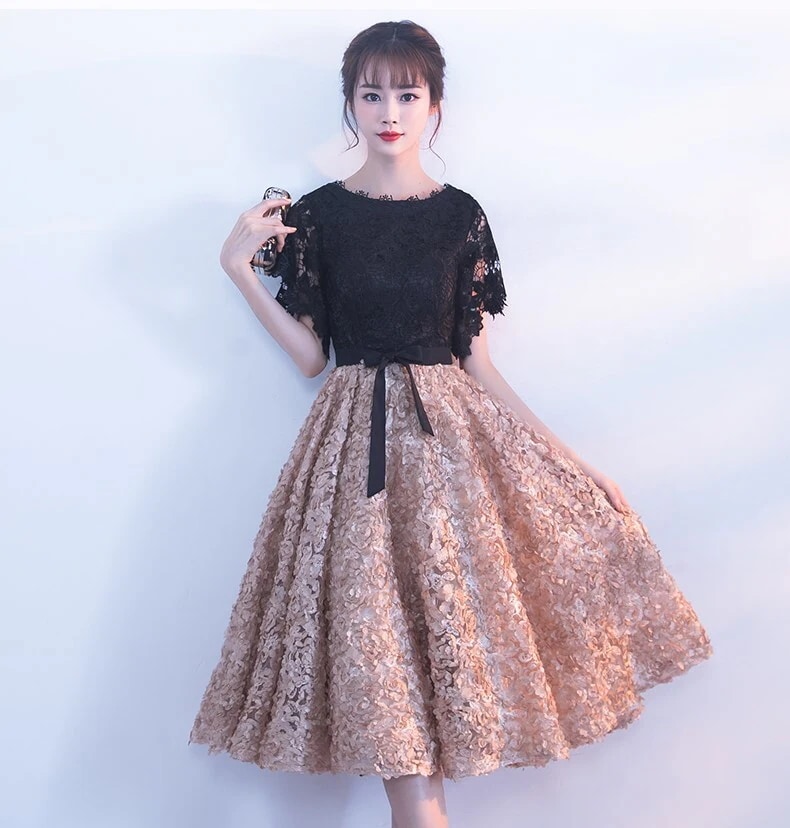 小さなイブニングドレス女性冬誕生日パーティーフレンチドレスドレス ワンピース ワンピドレス 膝下 ミディアム丈 半袖 Uネック ストレート レース シフォン リボン ウエストマーク バックリボン