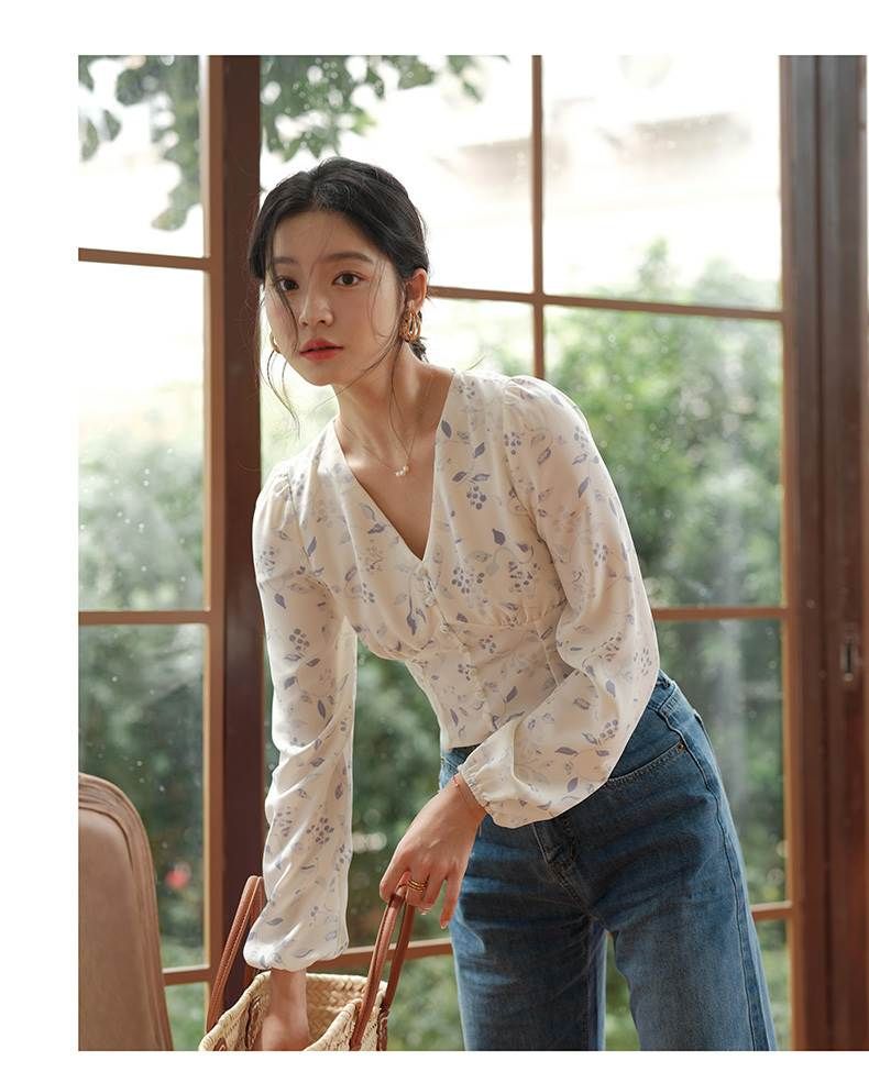 ショート 長袖 シャツ レディース 上品 エレガント 襟なし スリム かわいい おしゃれ Vネック トップス 細身 前開き モダン ストリート ノーカラー 大人可愛い シンプル こなれ感 きれいめ ギ