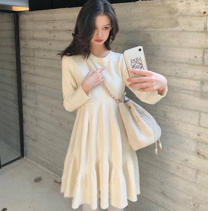 ワンピース ワンピドレス ミニ ミニ丈 長袖 ラウンドネック Aライン リブニット かわいい 大人可愛い きれいめ シンプル カジュアル おしゃれ ラフ ラブリー キュート ガーリー 無地 秋 冬