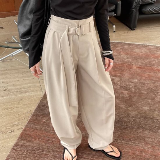 ロングパンツ レディース ボトムス パンツ 長ズボン テーパードパンツ ルーズ ハイウエスト ウエストベルト 太ベルト シンプル 無地 カジュアル お出かけ おしゃれ きれいめ ファッション