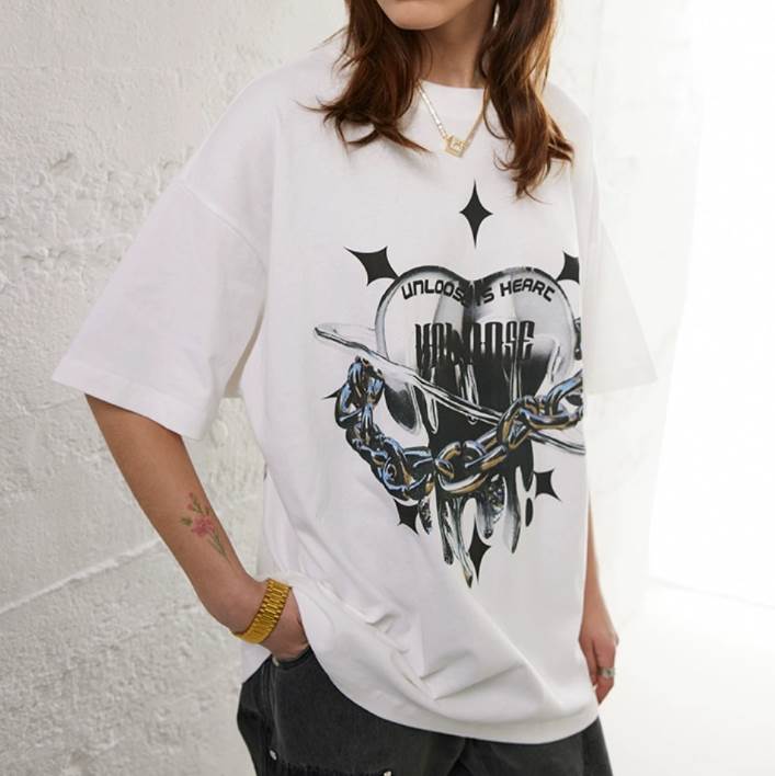 トップス Tシャツ 白シャツ 白トップス 袖あり 半袖 かわいい 大人可愛い きれいめ シンプル カジュアル 大人 上品 おしゃれ かっこいい レトロ 大人女子 こなれ感 クール モード系 エレガント