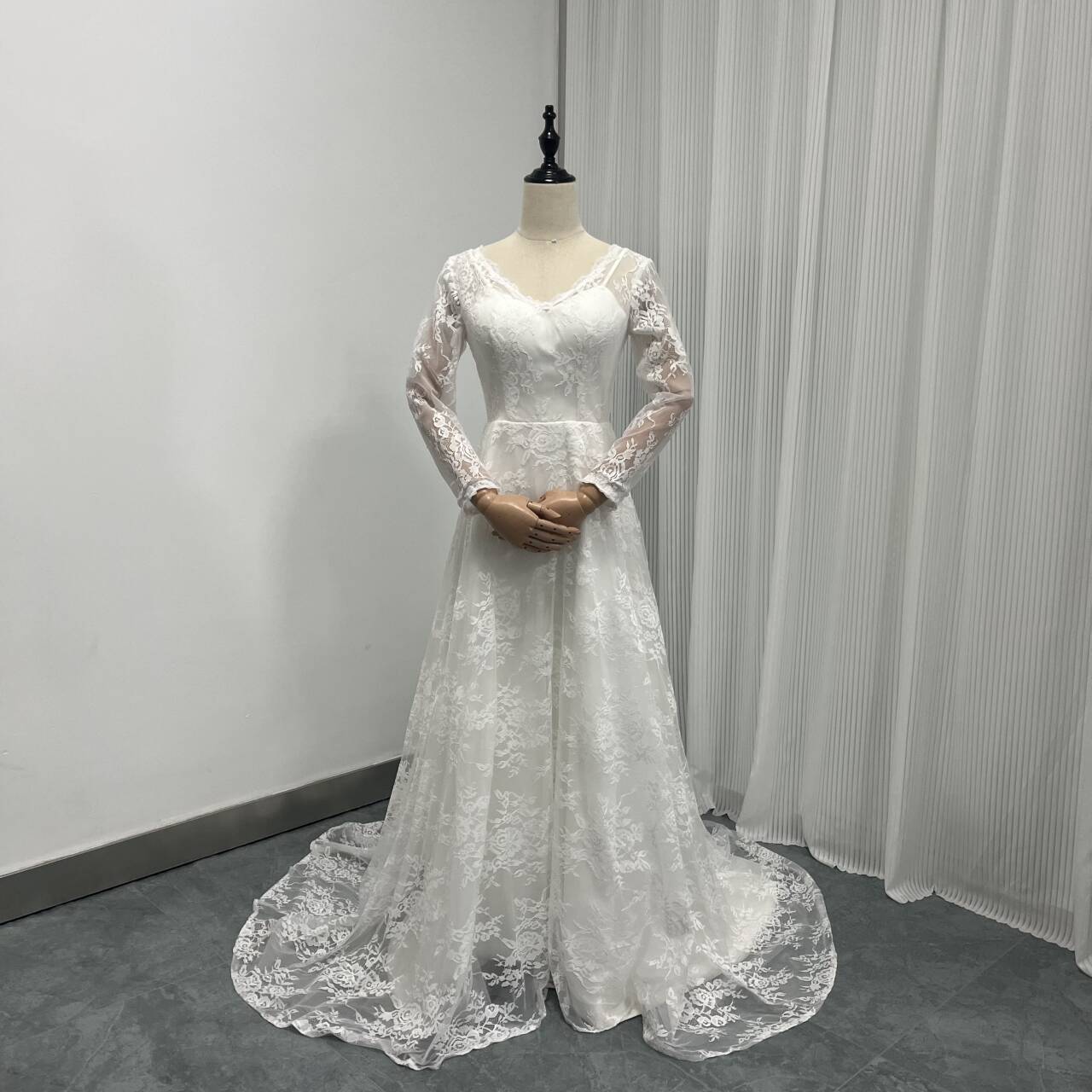 エレガント ウエディングドレス 花嫁 アイボリー 贅沢な総レース 披露宴