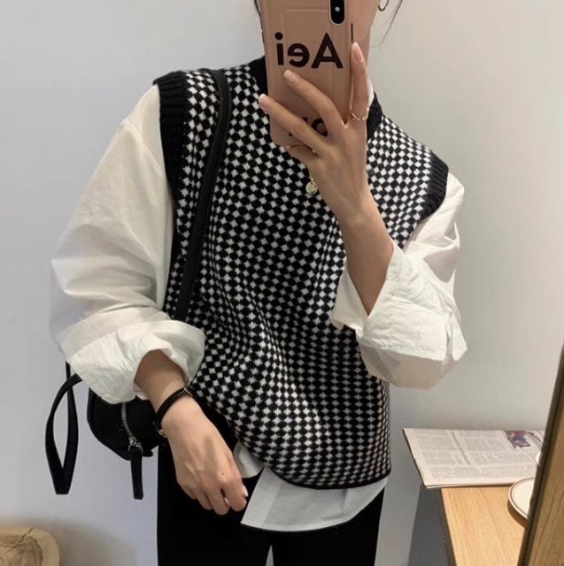 レディース トップス ニット セーター プルオーバー ベスト 袖なし ノースリーブ ラウンドネック オーバーサイズ かわいい 大人可愛い きれいめ シンプル カジュアル 上品 おしゃれ かっこいい