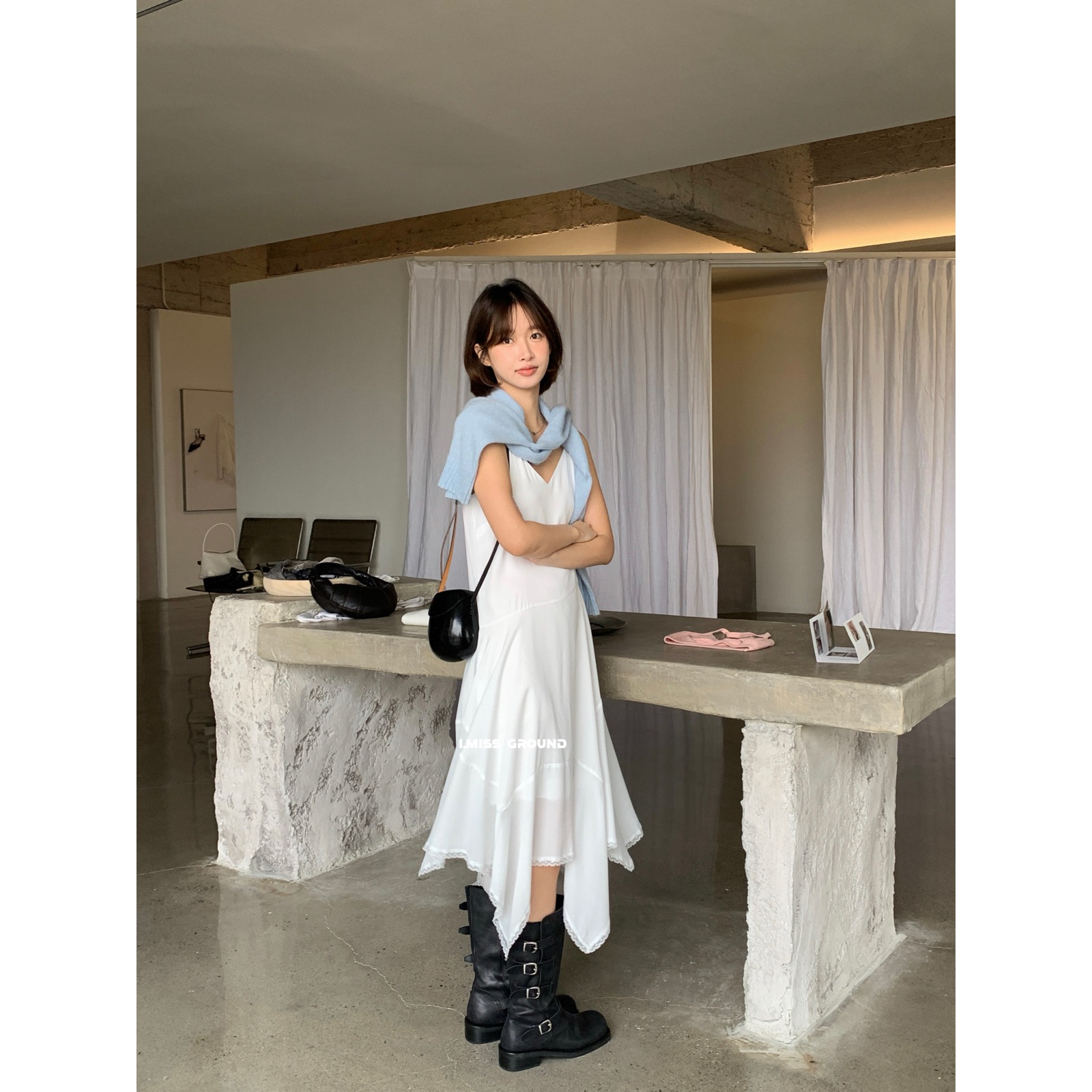 春夏 フランスの優しい妖精レースを繋ぎ合わせたイレギュラーサスペンダーワンピース レディース R60960