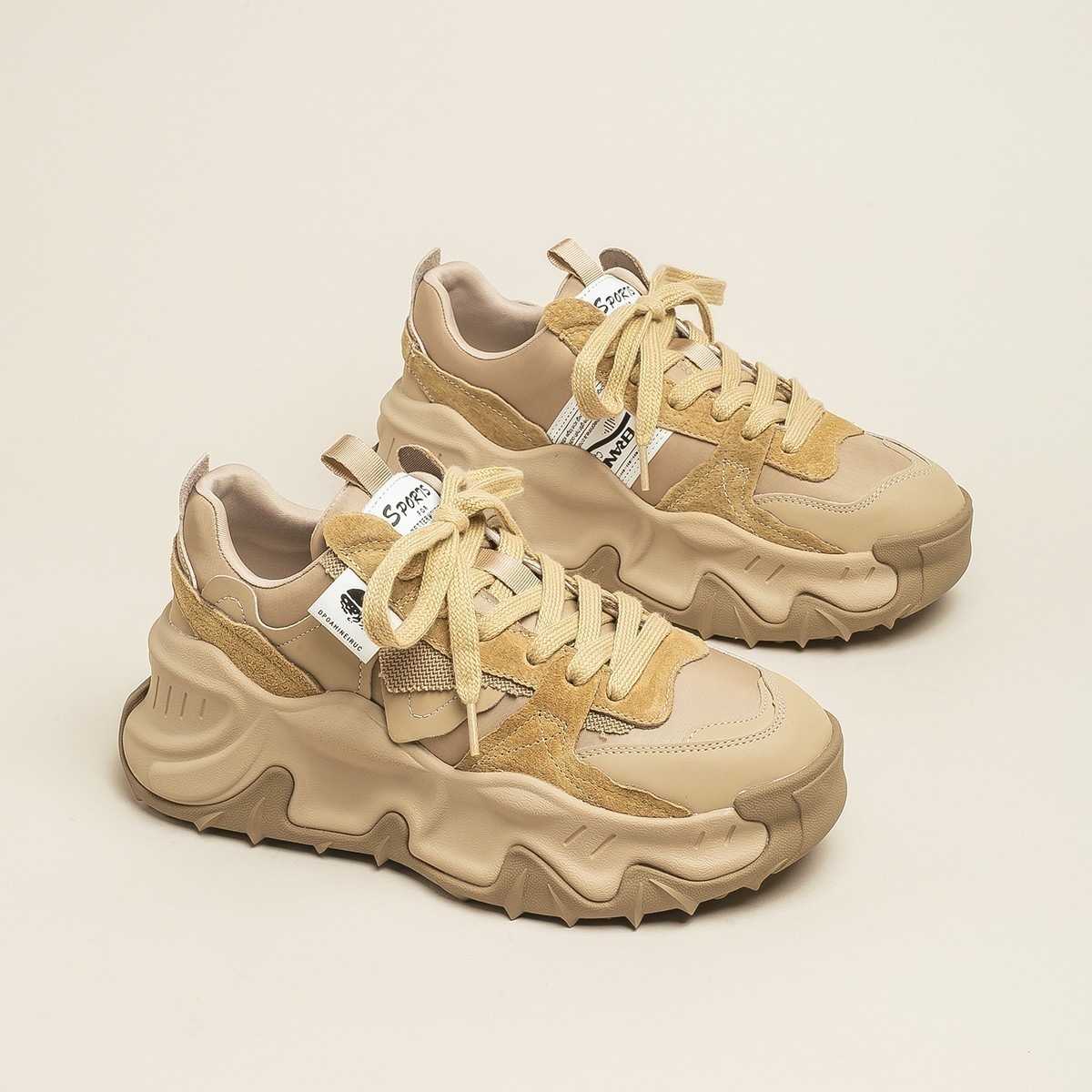 モカシン 汎用性が高い 2025春夏人気商品厚底スニーカーレディース滑り止め通気性フラットシューズ韓国ファッションローファー 5,493円