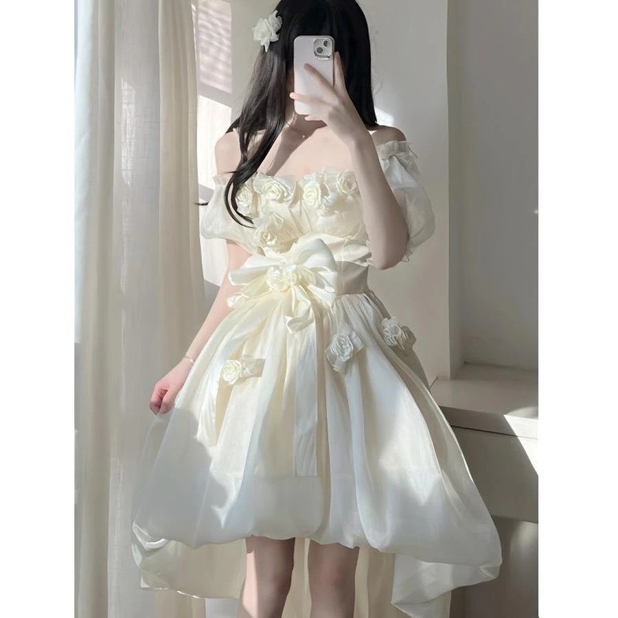 韓国ファッションドレス 2023夏 新作入荷 ホワイト パーティードレス ロングワンピース ワンピース 夏 乙女Tシャツワンピース ドレス コスム