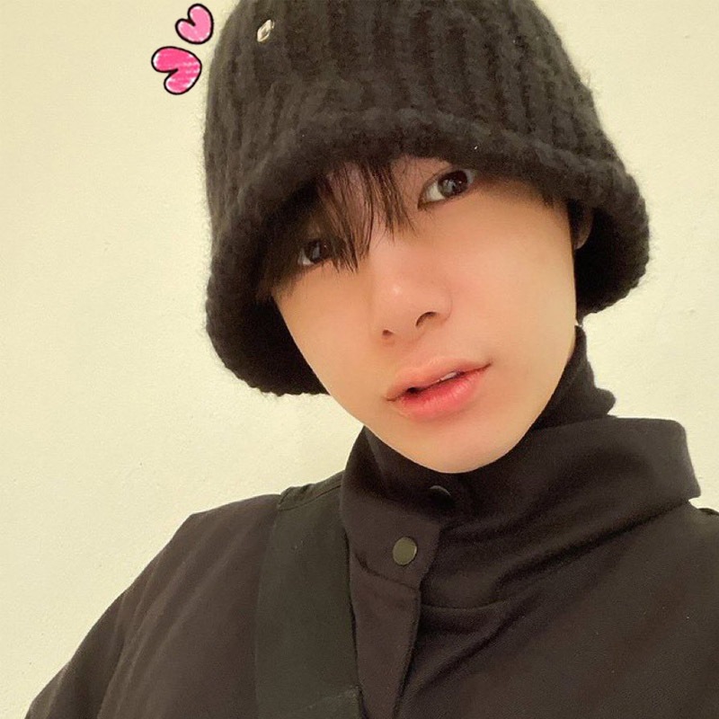 MONSTA X ヒョンウォン 着用 帽子 Badge Knit バケットハット