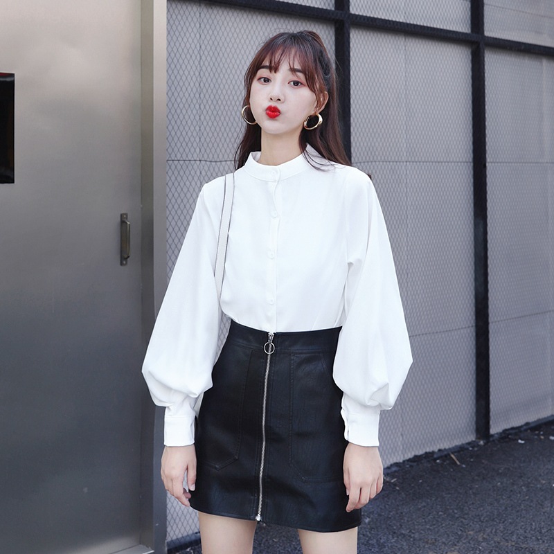 トップス シャツ ブラウス ショート ショート丈 半端丈 長袖 ボリューム袖 スタンドカラー ストレート 前開き ボタン かわいい 大人可愛い きれいめ シンプル カジュアル 大人 上品 おしゃれ