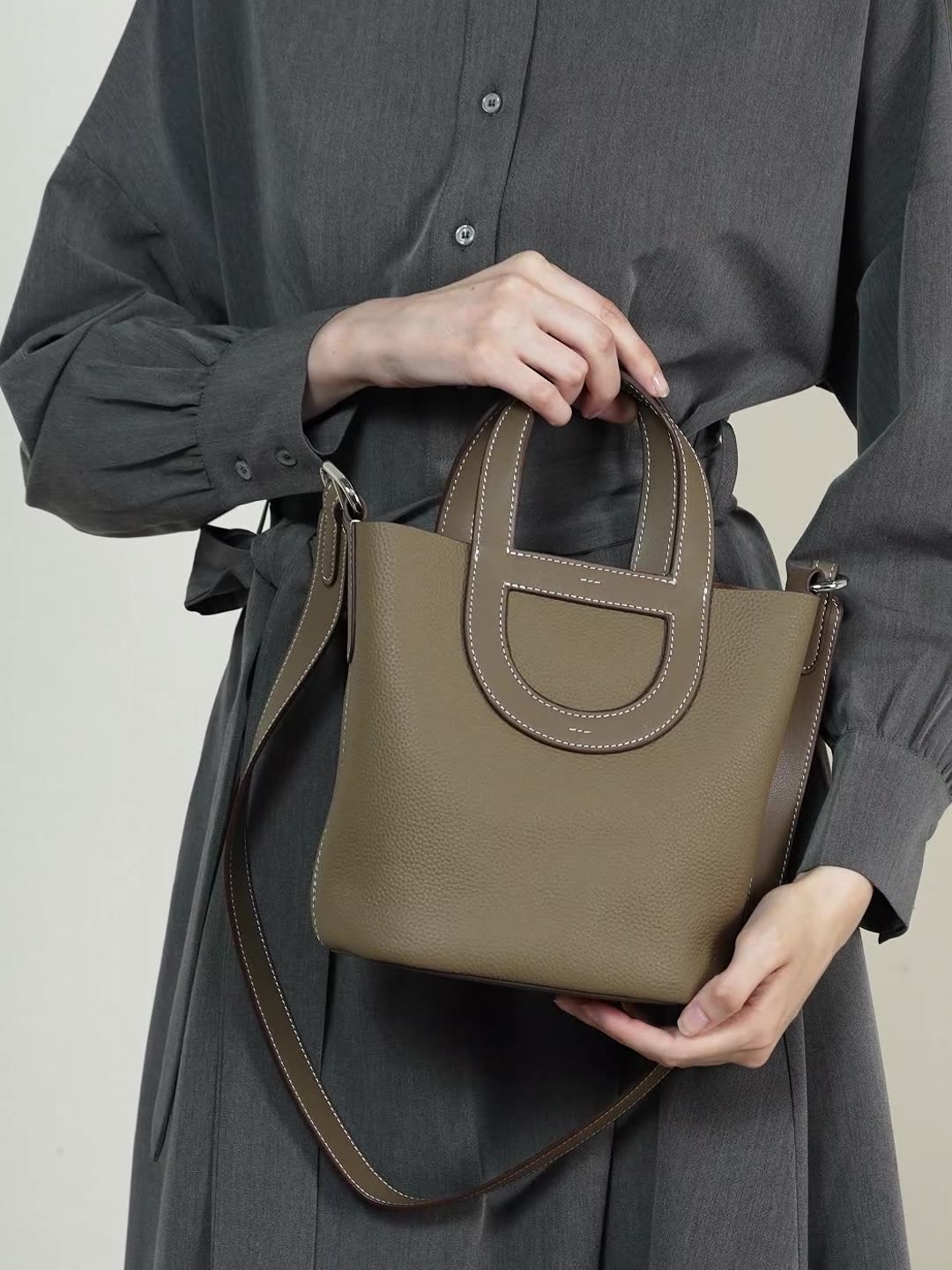 韓国 ショルダーバッグ リンジショルダーバッグ 大容量 キルティングバッグ 流行り ドローストリングバケツバッグミニバッグ 斜め掛け レディースファッション牛革バッグ 韓国ファッション