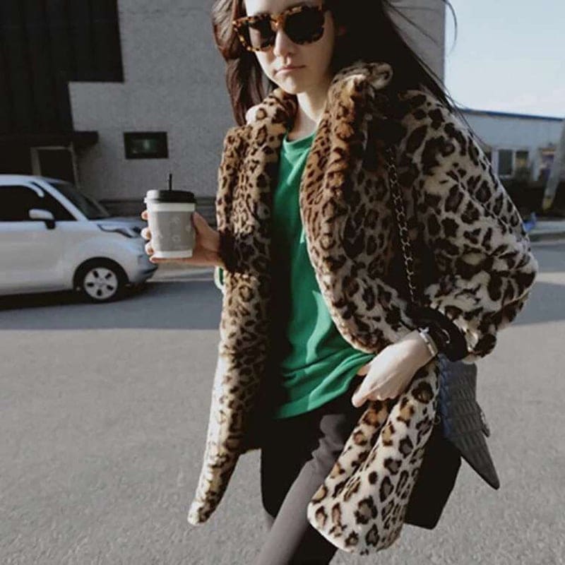 毛皮コート ファーコート レディース アウター ロングコート 豹柄 ヒョウ柄 ブルゾン ふわふわ フェイクファー モコモコ 冬 暖かい 防寒 高級感