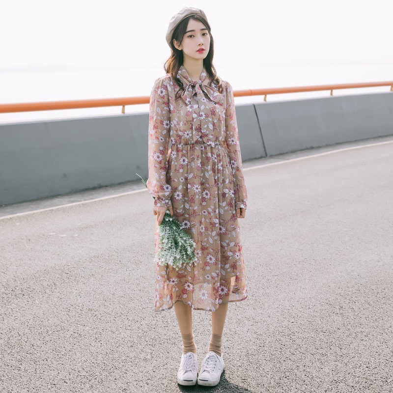 1195．花柄ボウタイロングワンピース（ブラウン）