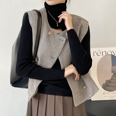 トップス ベスト 袖なし ノースリーブ Vネック スマート 前開き 薄手 かわいい 大人可愛い きれいめ シンプル 大人 上品 おしゃれ お洒落 かっこいい レトロ 大人女子 こなれ感 ラフ