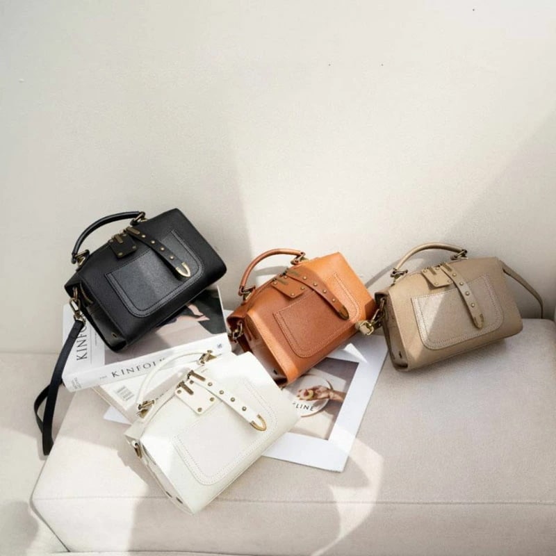 6月の新製品すぐに発送可能 本革 ショルダーバッグ ハンドバッグ 2way(肩掛け/斜め掛け) レディース 20代～50代 軽量 小さめ 柔らかい牛革 おしゃれ 通勤 ブラウン/ブラック 母の日 誕