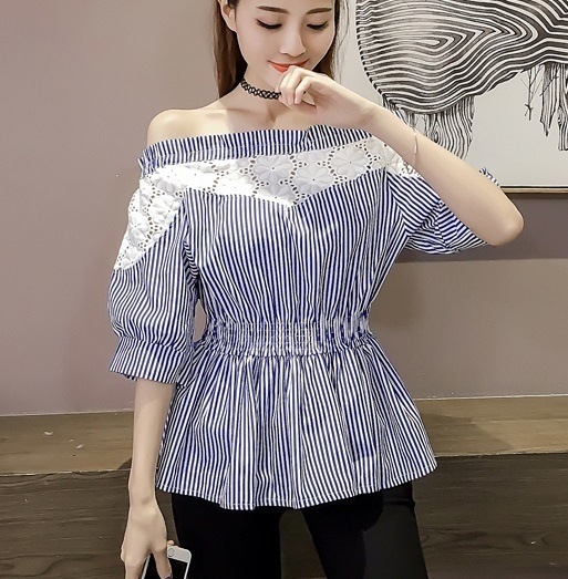 2315.レース編みぺプラムオフショルダーブラウス(ブルー) 2019 春夏 新作 大人 かわいい カジュアル OL 20代 30代 デート服 女子会 レース ハーフスリーブ オフショル デコ
